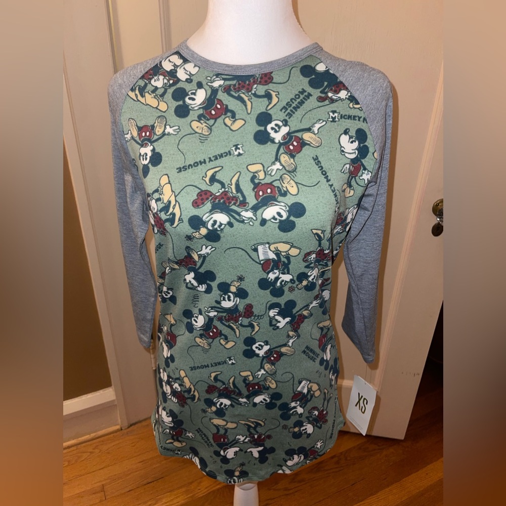 BNWT XS Lularoe Disney Randy Top